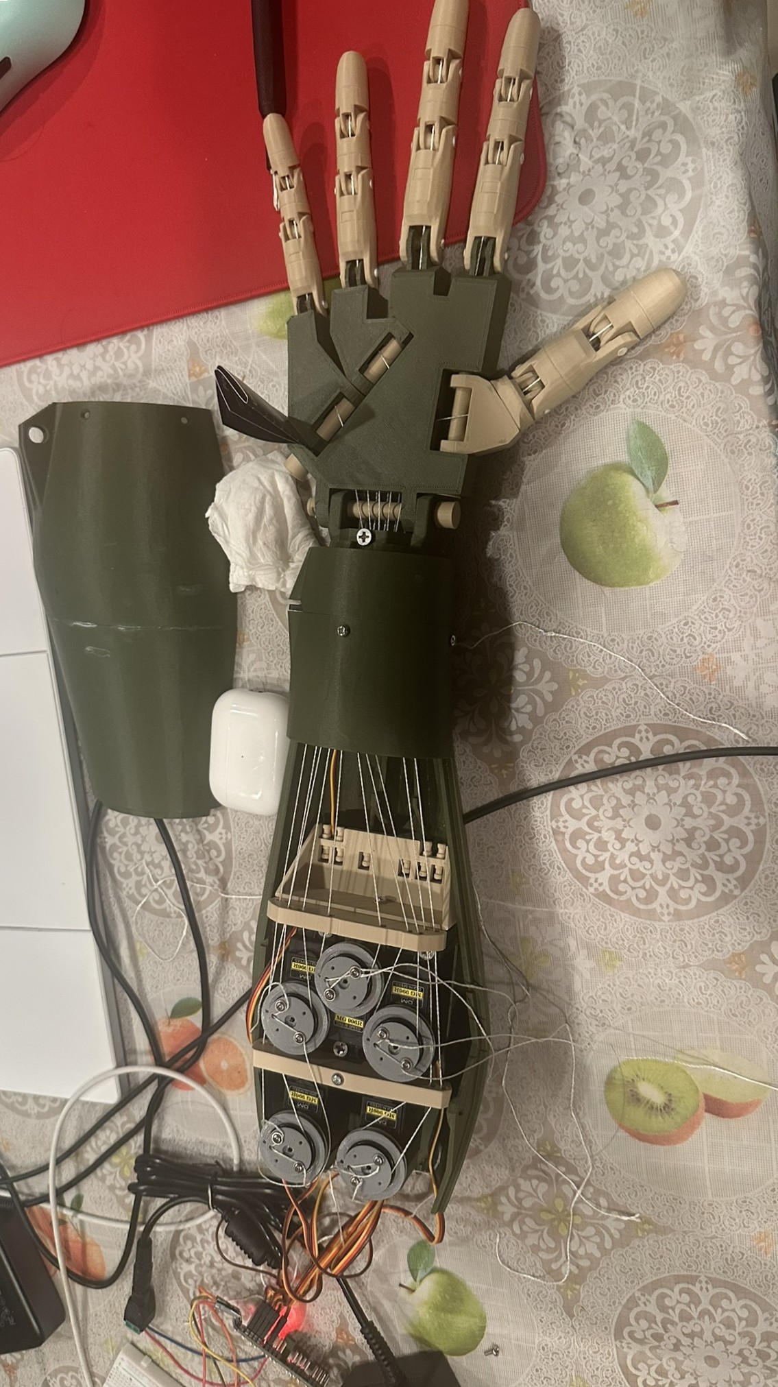 Computer Vision-Controlled Robotic Hand Hardware Banner